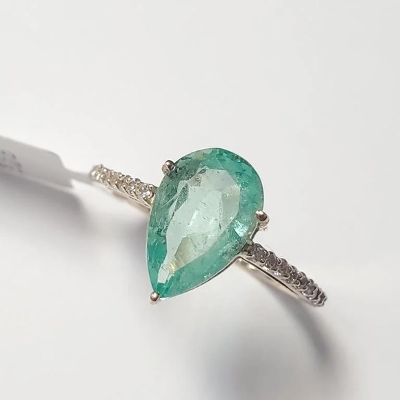 $3775- 10K Natural Columbia Emerald(2.2ct) Diamonds - Picture 7 of 7